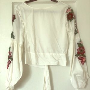 Zara crop Blouse with embroidered puff sleeves